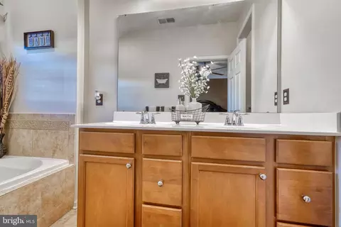 767 Cherry Bark Ln, Baltimore Highlands, MD 21225 photo 50