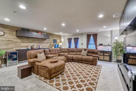 767 Cherry Bark Ln, Baltimore Highlands, MD 21225 photo 10