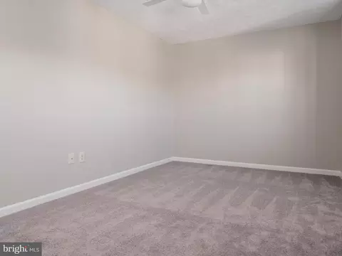 8107 Gray Stone Ln, Pasadena, MD 21122 photo 16