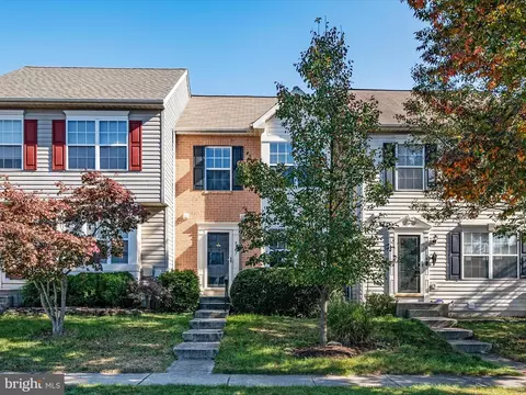 8107 Gray Stone Ln, Pasadena, MD 21122 photo 2
