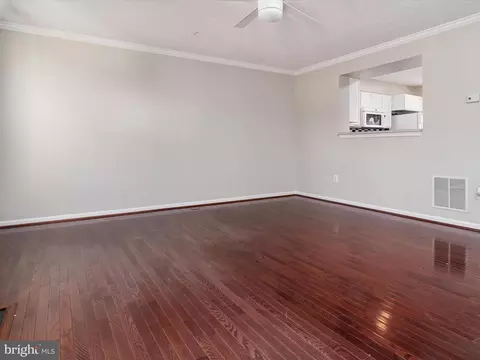 8107 Gray Stone Ln, Pasadena, MD 21122 photo 12