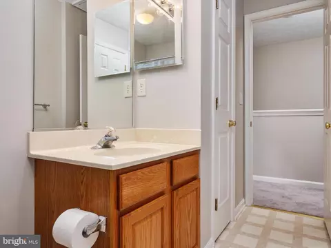 8107 Gray Stone Ln, Pasadena, MD 21122 photo 19
