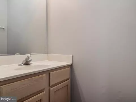 8107 Gray Stone Ln, Pasadena, MD 21122 photo 14