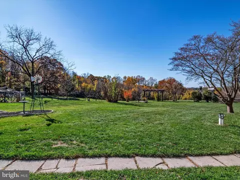 8107 Gray Stone Ln, Pasadena, MD 21122 photo 34