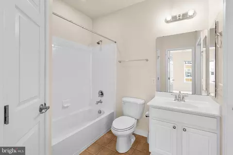 1602 Hardwick Ct #202, Hanover, MD 21076 photo 28