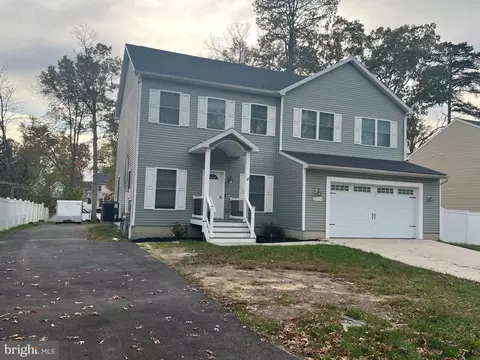 8024 Woodholme Cir, Pasadena, MD 21122