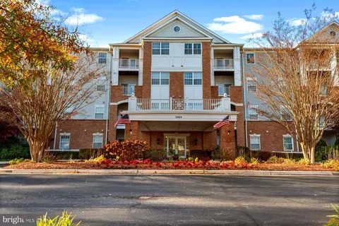2604 Chapel Lake Dr #409, Gambrills, MD 21054