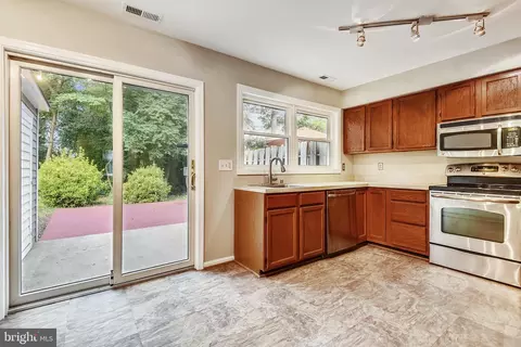 18 Janwall Ct, Annapolis, MD 21403 photo 9