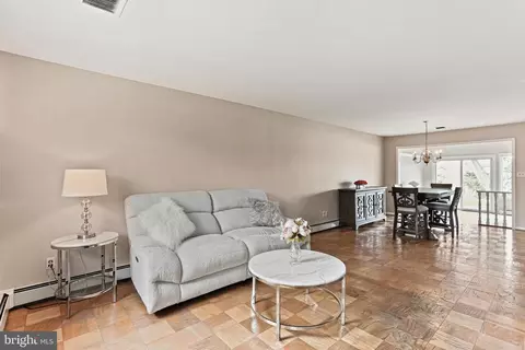 Living - 212 Granada Rd, Pasadena, MD 21122 photo 2 of 5