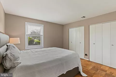 Bedroom - 212 Granada Rd, Pasadena, MD 21122 photo 5 of 7