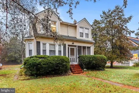 304 Hawthorne Rd, Linthicum Heights, MD 21090