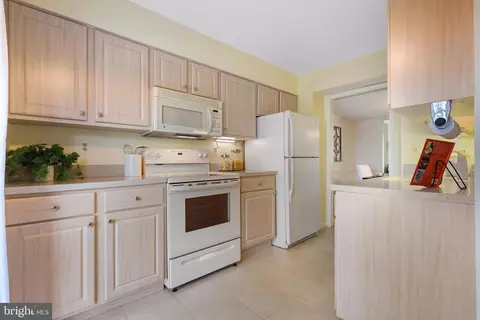 1270 Caddie Dr, Arnold, MD 21012 photo 4