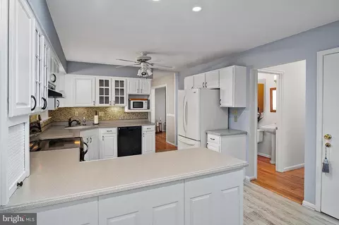 1269 Doubleday Dr, Arnold, MD 21012 photo 9