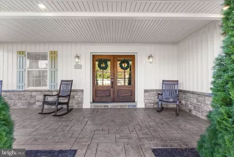 7825 Appletree Rd, Pasadena, MD 21122 photo 5