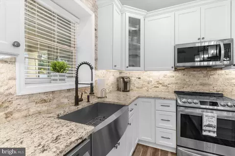 7825 Appletree Rd, Pasadena, MD 21122 photo 18