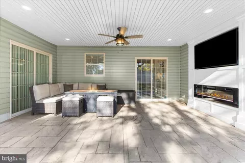 7825 Appletree Rd, Pasadena, MD 21122 photo 42