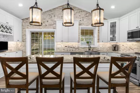 7825 Appletree Rd, Pasadena, MD 21122 photo 14