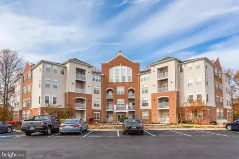 2608 Chapel Lake Dr #405, Gambrills, MD 21054