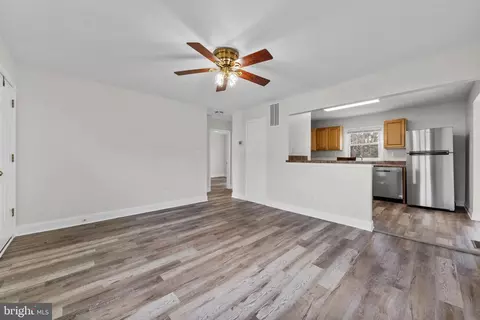 965 Mayo Rd, Edgewater, MD 21037 photo 3