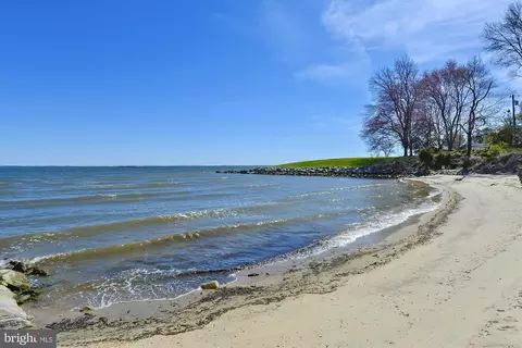 View/Area - 1538 Warfield Rd, Edgewater, MD 21037 photo 2 of 6
