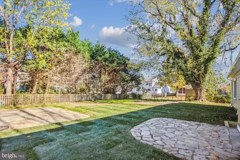 Exterior - 1538 Warfield Rd, Edgewater, MD 21037 photo 4 of 6