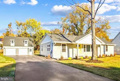1538 Warfield Rd, Edgewater, MD 21037