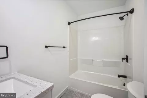 Bath - 1538 Warfield Rd, Edgewater, MD 21037 photo 2 of 2