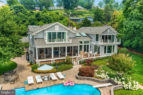 219 Winchester Beach Dr, Annapolis, MD 21409