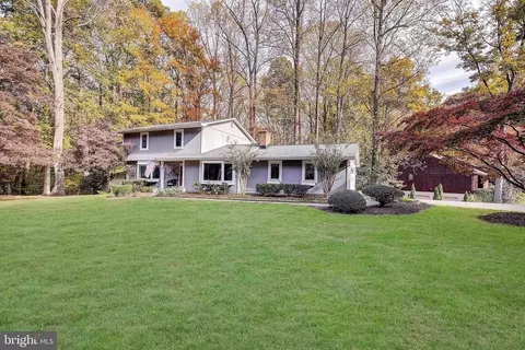 1701 Point No Point Dr, Annapolis, MD 21401