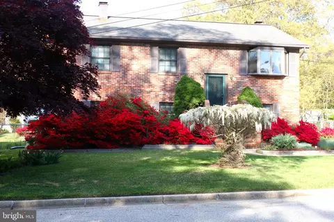 801 David Dr, Arnold, MD 21012