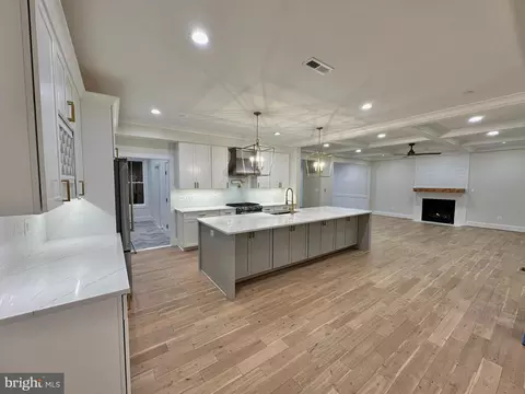 1520 Parker View Ln, Arnold, MD 21012