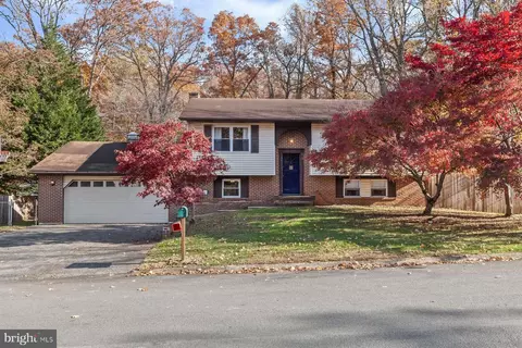 1765 Dunton Rd, Annapolis, MD 21401