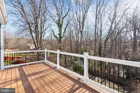 261 Overleaf Dr, Arnold, MD 21012 photo 3