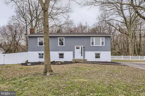 Exterior - 8089 Forest Glen Dr, Pasadena, MD 21122 photo 1 of 9