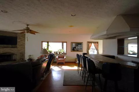 Dining - 4831 Idlewilde Rd, Shady Side, MD 20764 photo 5 of 5