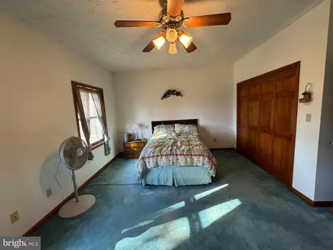 Bedroom - 4831 Idlewilde Rd, Shady Side, MD 20764 photo 3 of 5