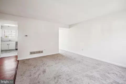 7789 W Shore Rd, Pasadena, MD 21122 photo 4