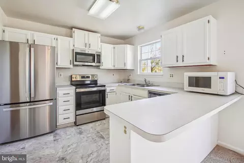 7789 W Shore Rd, Pasadena, MD 21122 photo 6