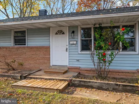 8151 Elizabeth Rd, Pasadena, MD 21122 photo 2