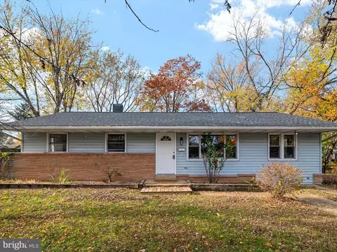 8151 Elizabeth Rd, Pasadena, MD 21122 photo 3