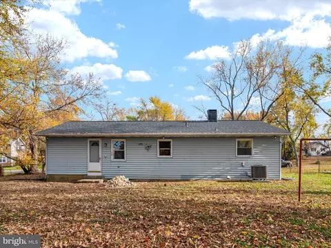 8151 Elizabeth Rd, Pasadena, MD 21122 photo 28