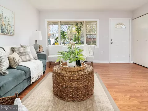 8151 Elizabeth Rd, Pasadena, MD 21122 photo 5