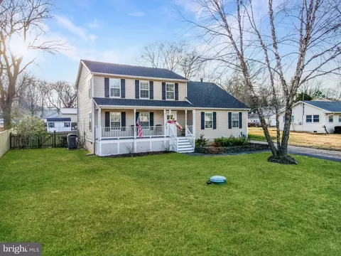 442 Magnolia Dr, Edgewater, MD 21037