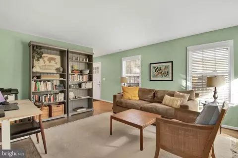 442 Magnolia Dr, Edgewater, MD 21037 photo 5