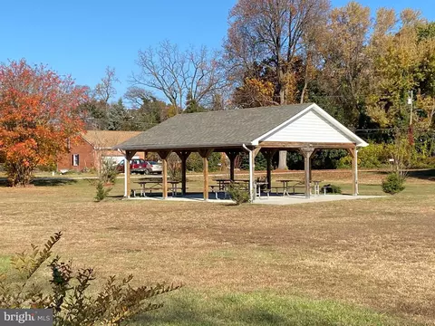 7803 Southwest Rd, Pasadena, MD 21122 photo 46