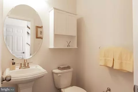 610 James Walker Pl, Annapolis, MD 21401 photo 8