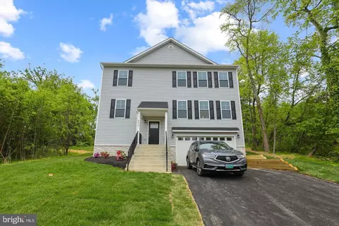 8021 Outing Ave, Pasadena, MD 21122