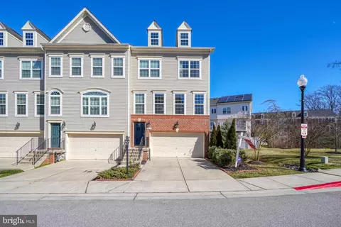 702 Millhouse Dr, Glen Burnie, MD 21060