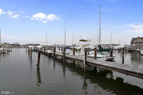 312 Severn Ave #E412, Annapolis, MD 21403 photo 48