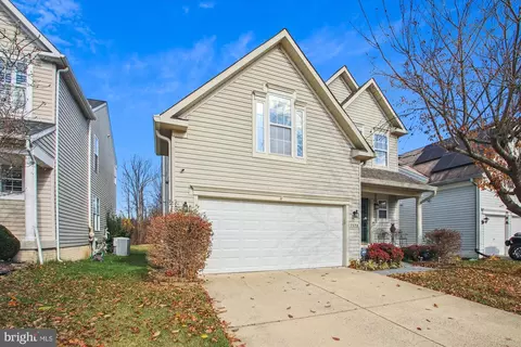 2420 Hightee Ct, Crofton, MD 21114